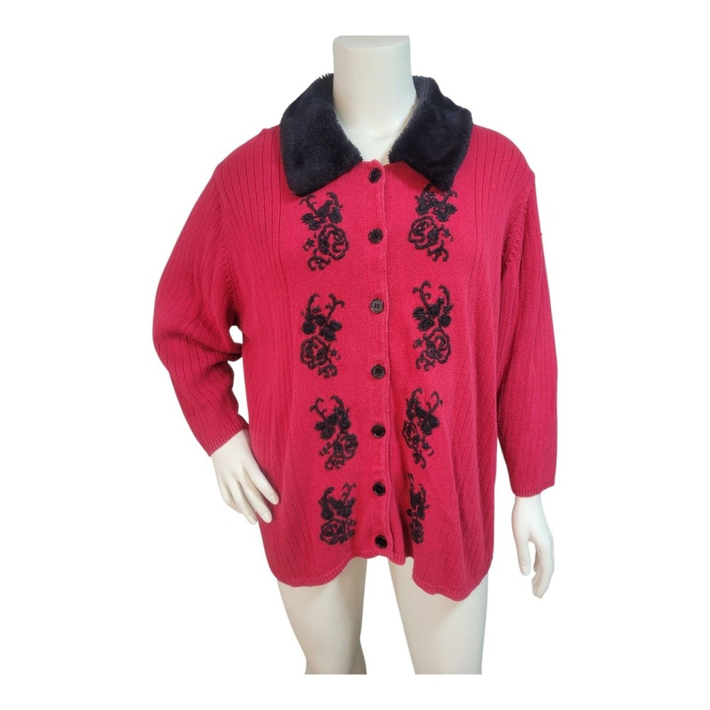 Unique INT'L Women's Button Down Sweater Vintage With Faux Fur Collar
